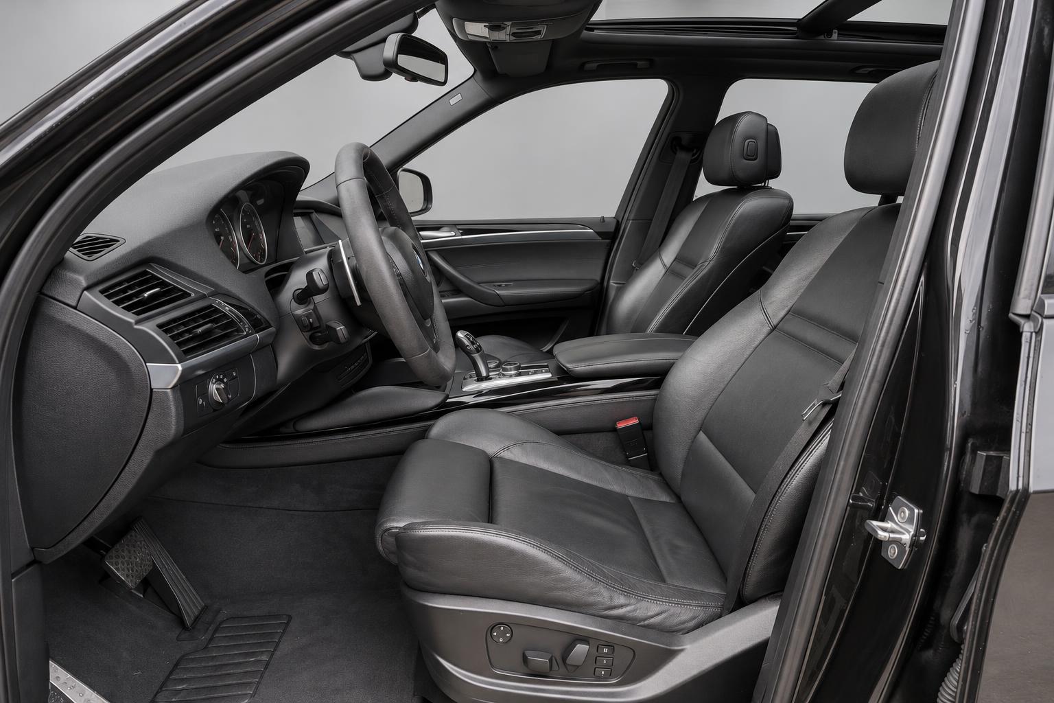 2010 BMW X5 M - Photo 6
