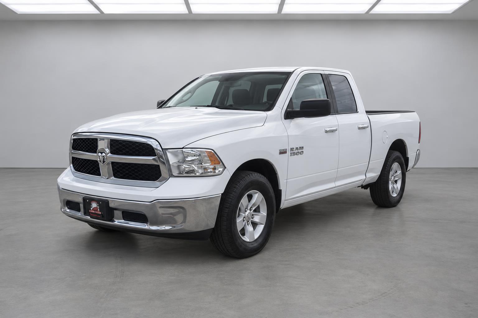 2017 Ram 1500 SLT, front three-quarter