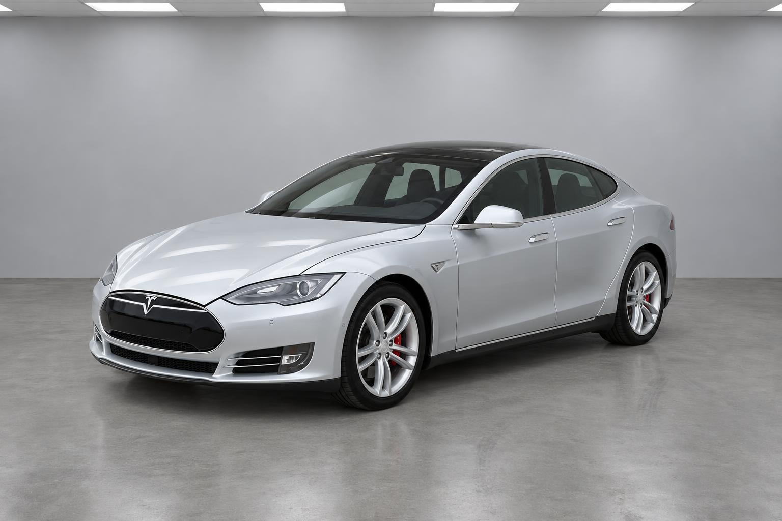 2014 Tesla Model S, front three-quarter