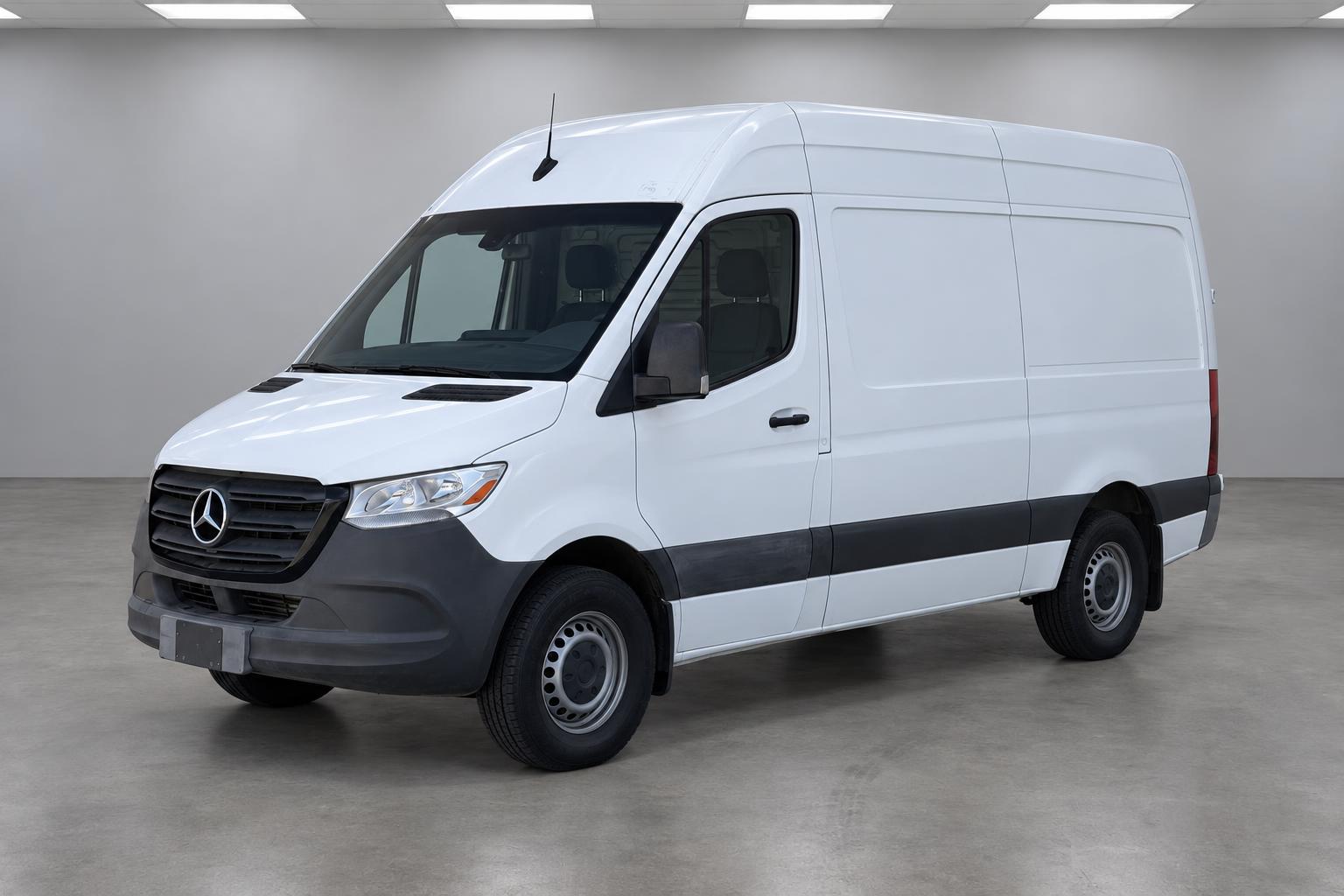 2021 Mercedes-Benz Sprinter 2500 Cargo High Roof w/144" WB, front three-quarter