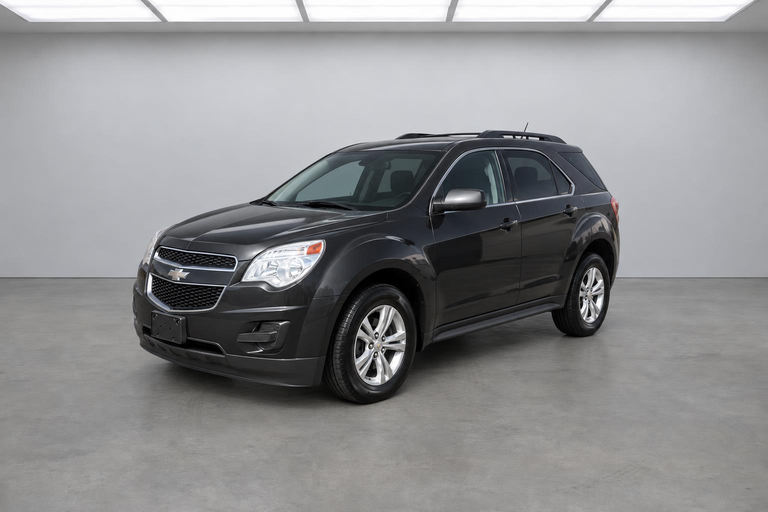 2014 Chevrolet Equinox LT, front three-quarter