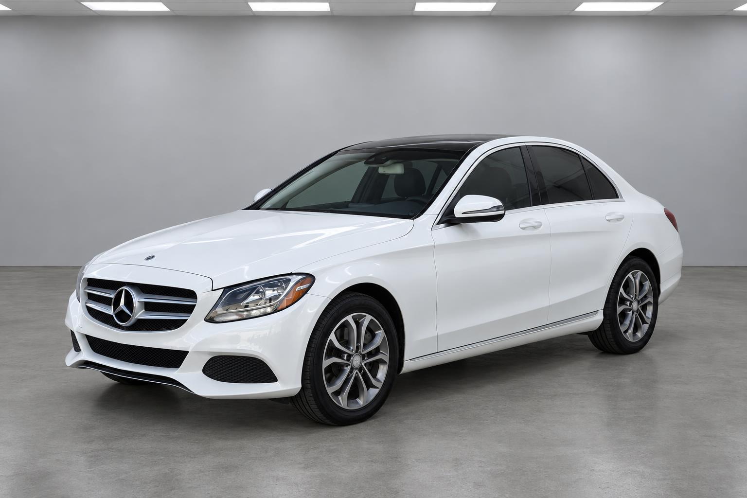 2016 Mercedes-Benz C-Class C 300 4MATIC, front three-quarter