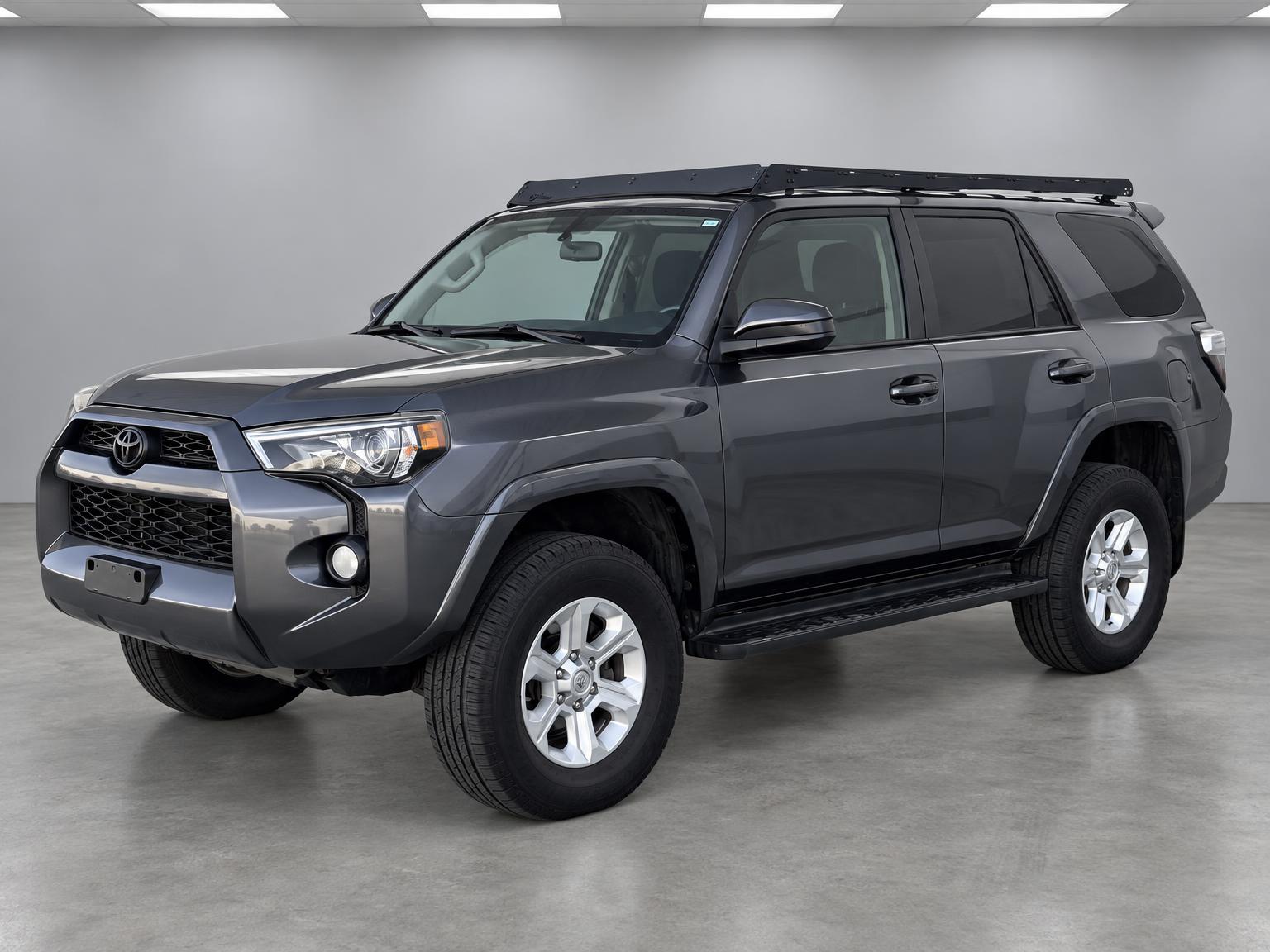 2016 Toyota 4Runner SR5 Premium, front three-quarter