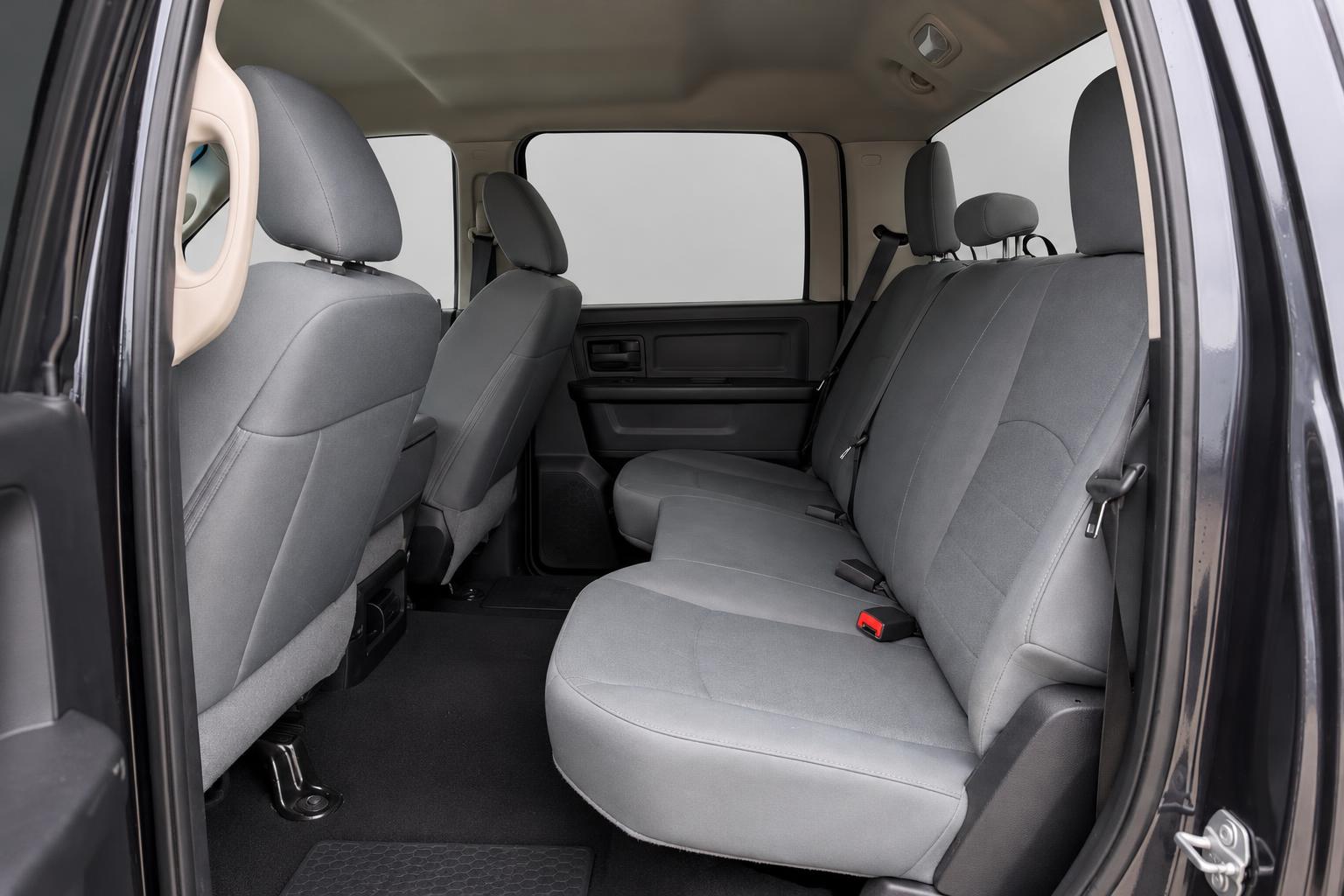 2018 RAM Ram 2500 Pickup Tradesman - Photo 12