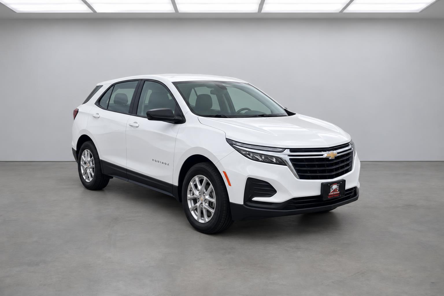 2022 Chevrolet Equinox LS, front three-quarter
