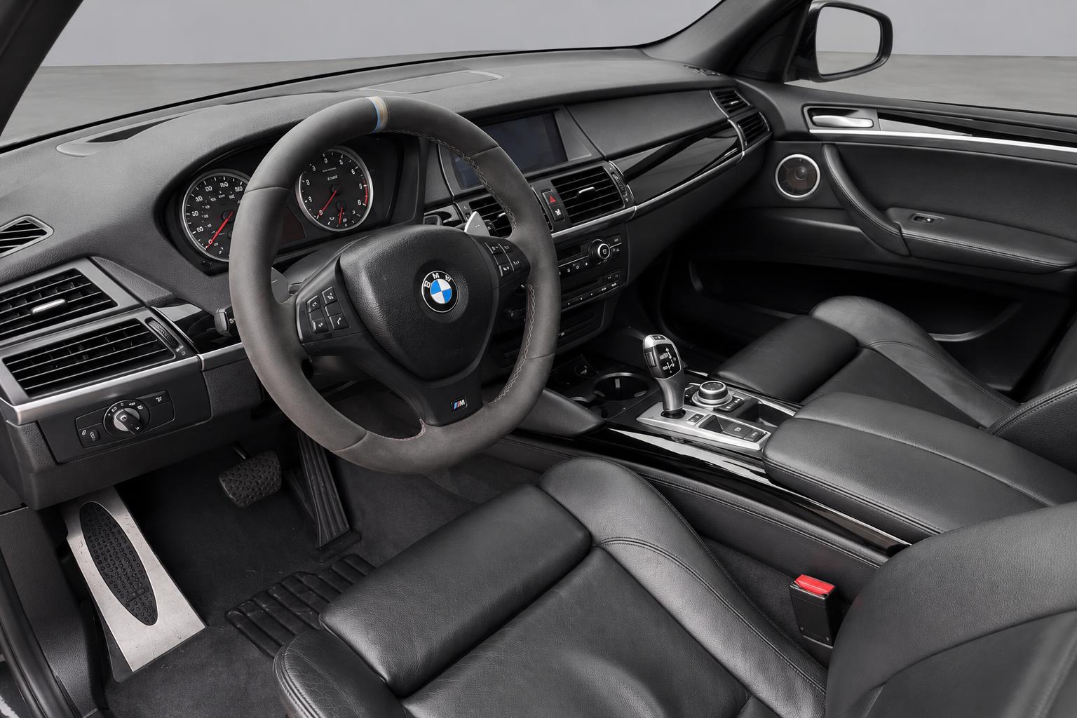 2010 BMW X5 M - Photo 16