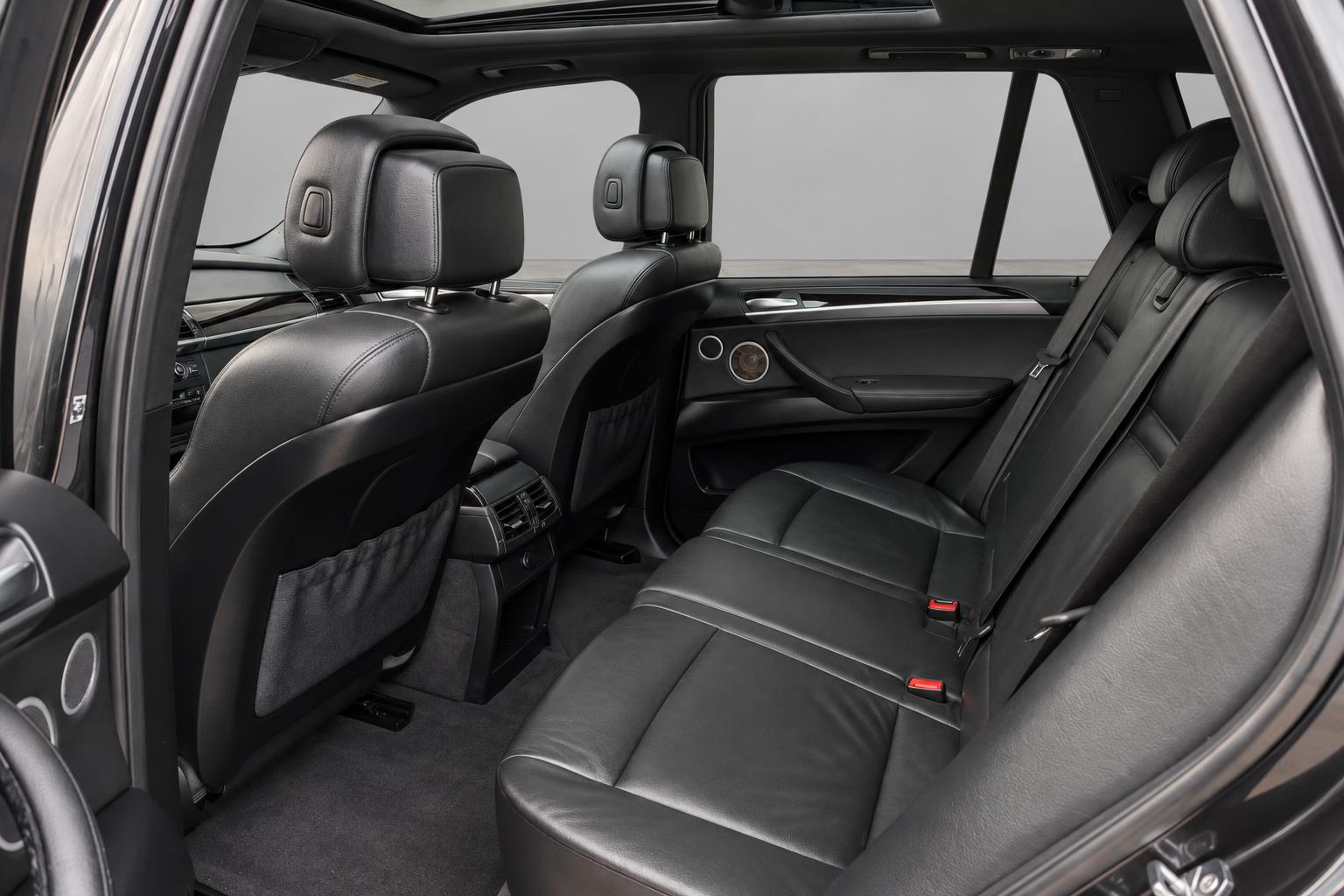 2010 BMW X5 M - Photo 7