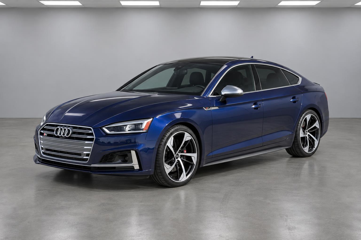 2019 Audi S5 Prestige, front three-quarter