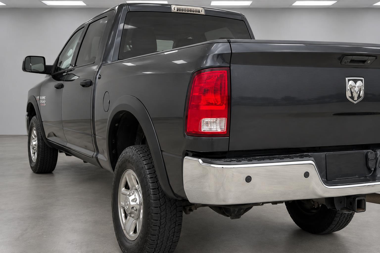 2018 RAM Ram 2500 Pickup Tradesman - Photo 20