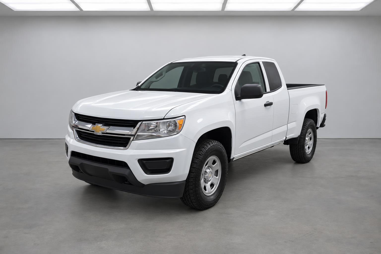 2017 Chevrolet Colorado Work Truck, front three-quarter