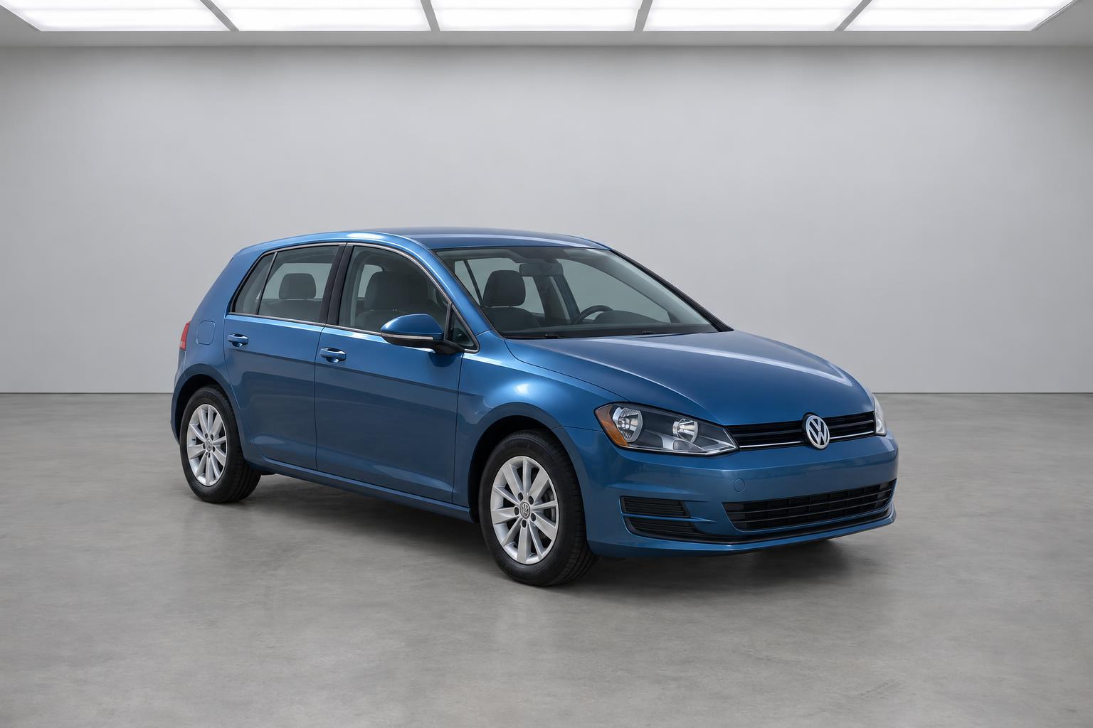 2015 Volkswagen Golf, front three-quarter