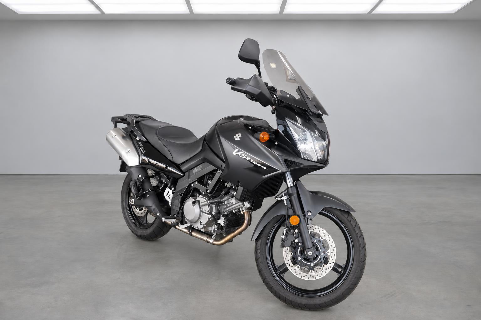 2008 Suzuki DL650 V-Strom, front three-quarter